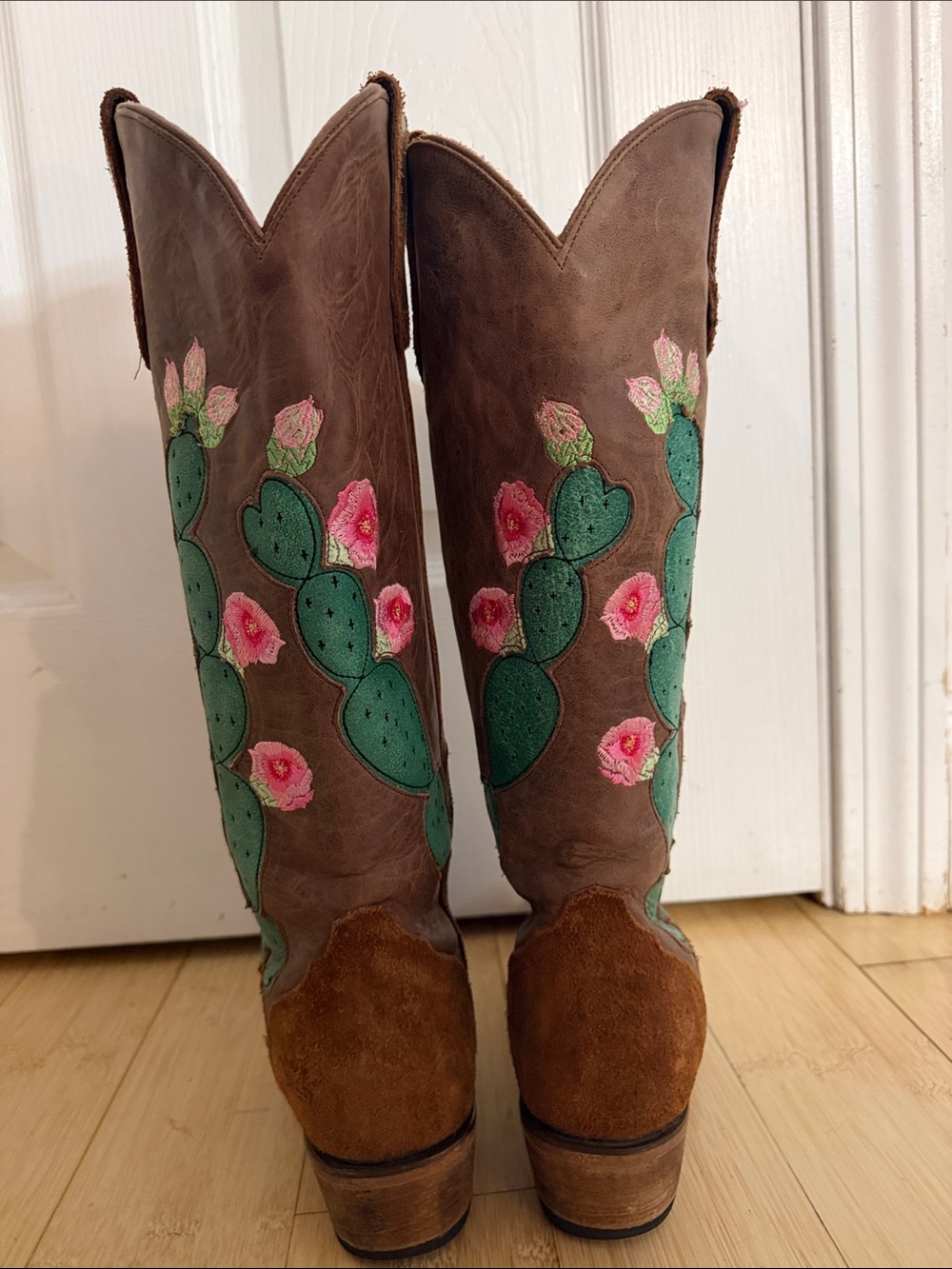 Brown Suede & Leather Western Boots with Green Cactus & Pink Flower Embroidery 🌸 - Picture 4 of 8